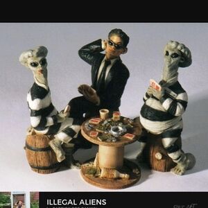 Alien Poker Game Sculpture